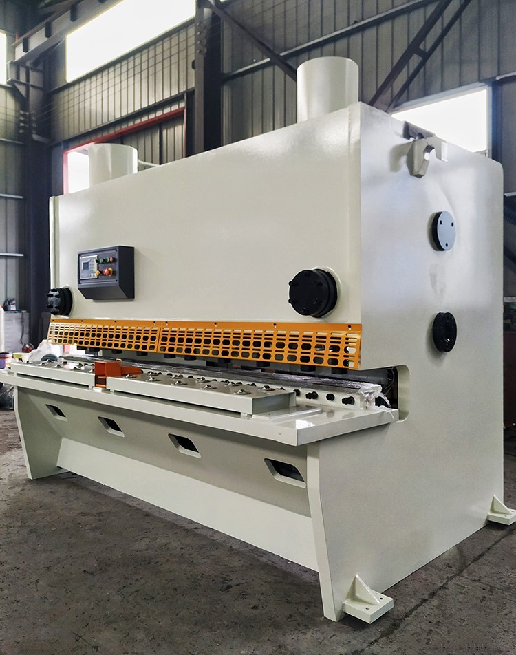 Plasma cutting machine